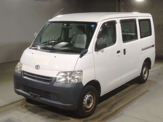 62132 Toyota Town ace van S402M 2013 г. (TAA Kinki)